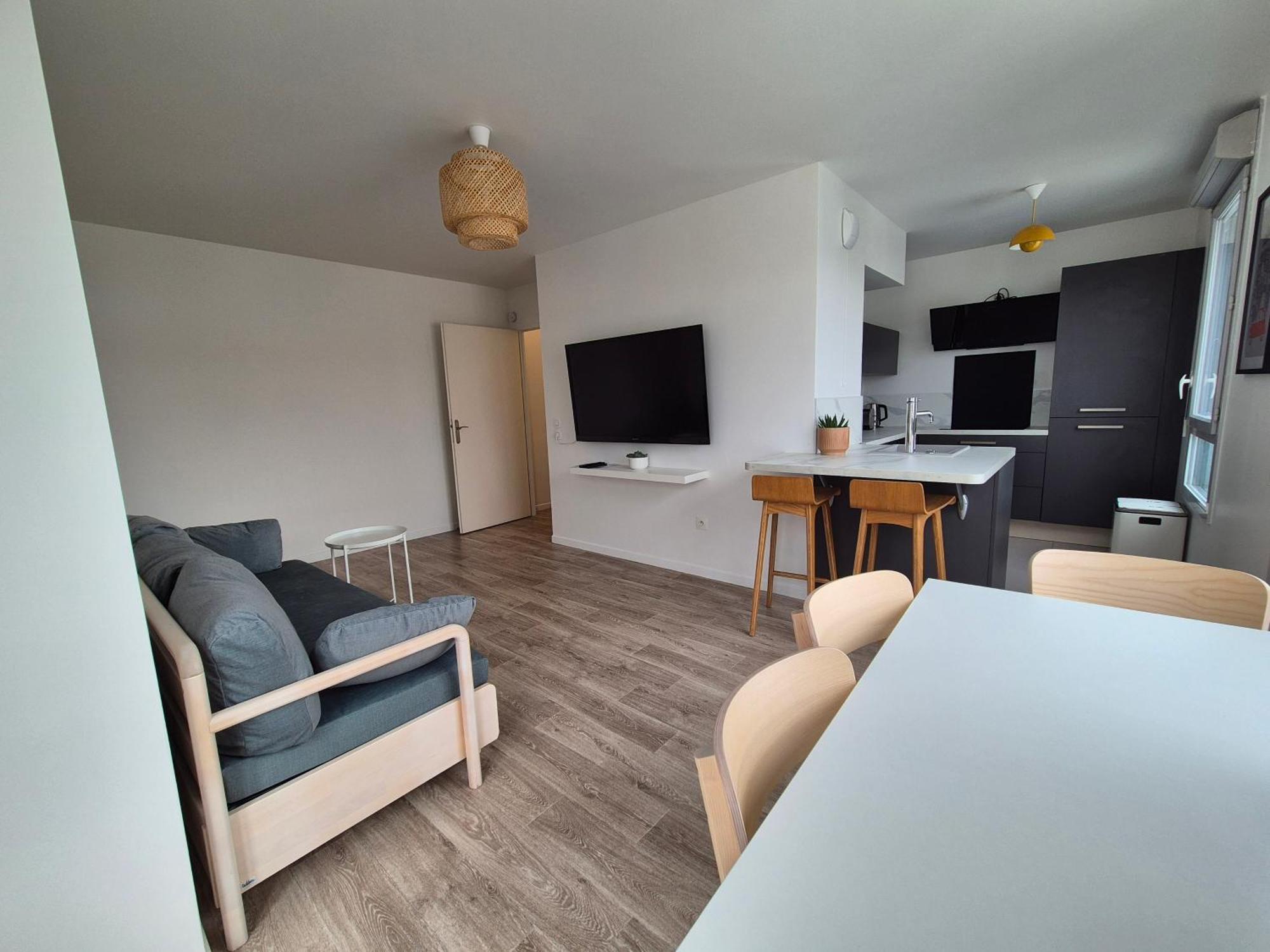 Les Portes Du Stade Apartment *